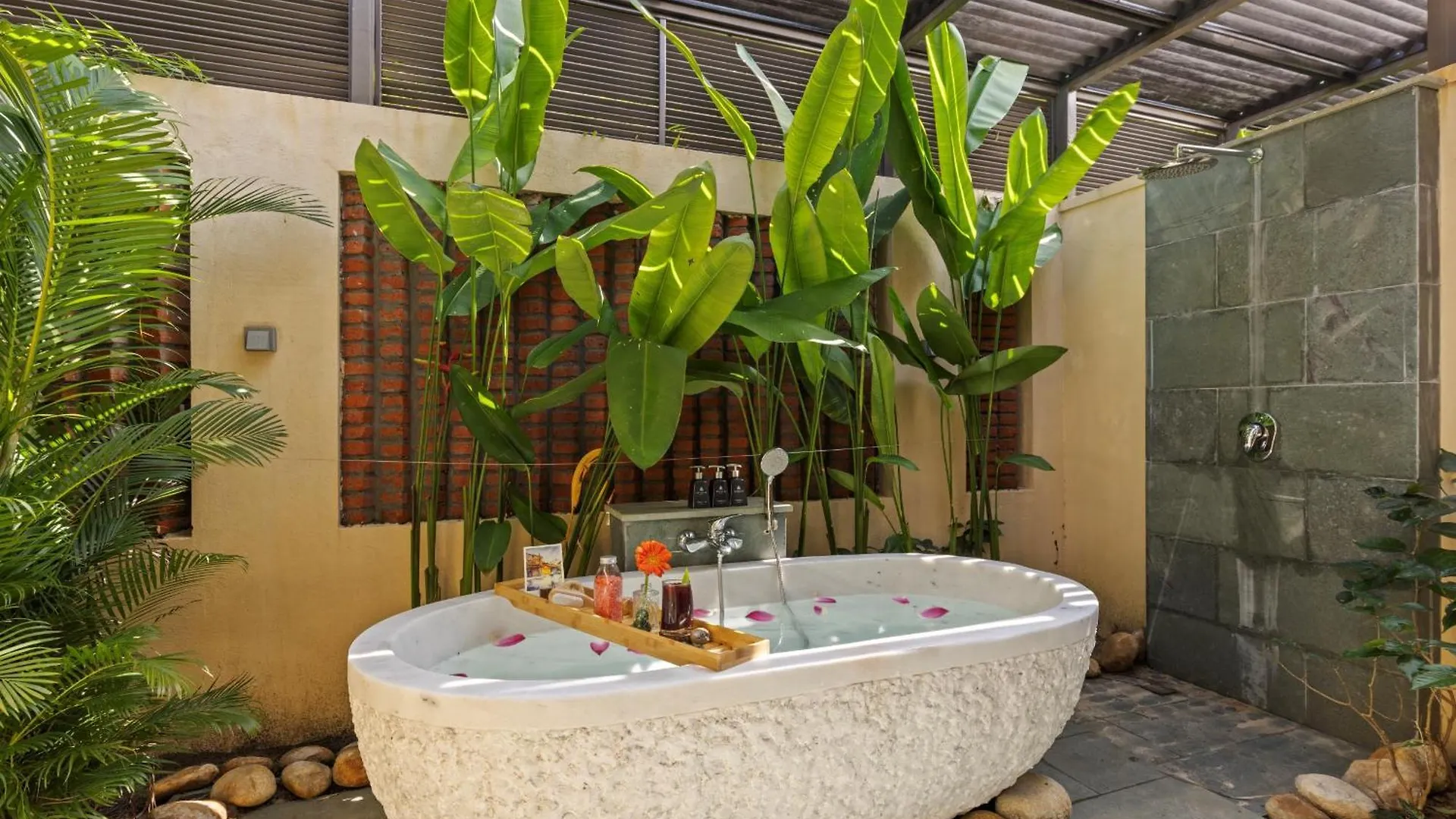 Su Retreat Hoi An - Riverfront Resort 4*,