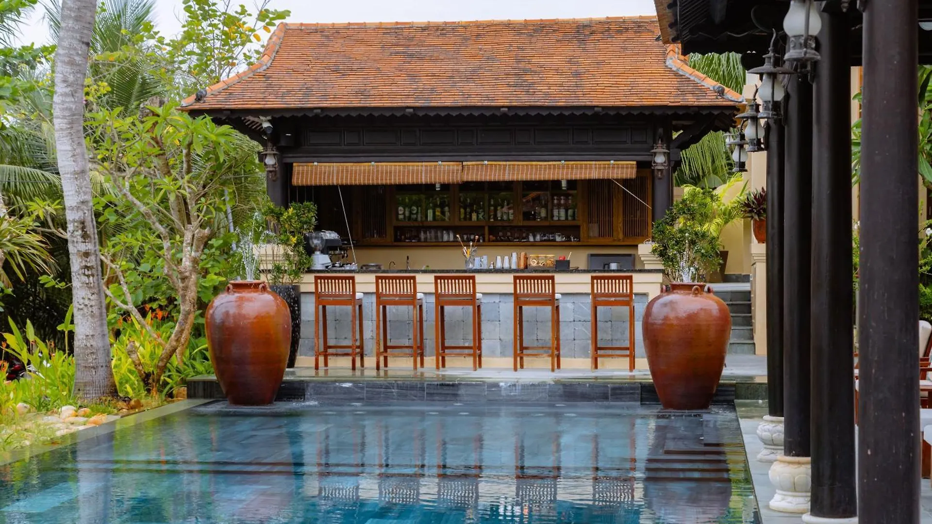 Su Retreat Hoi An - Riverfront Resort 5*,  ベトナム
